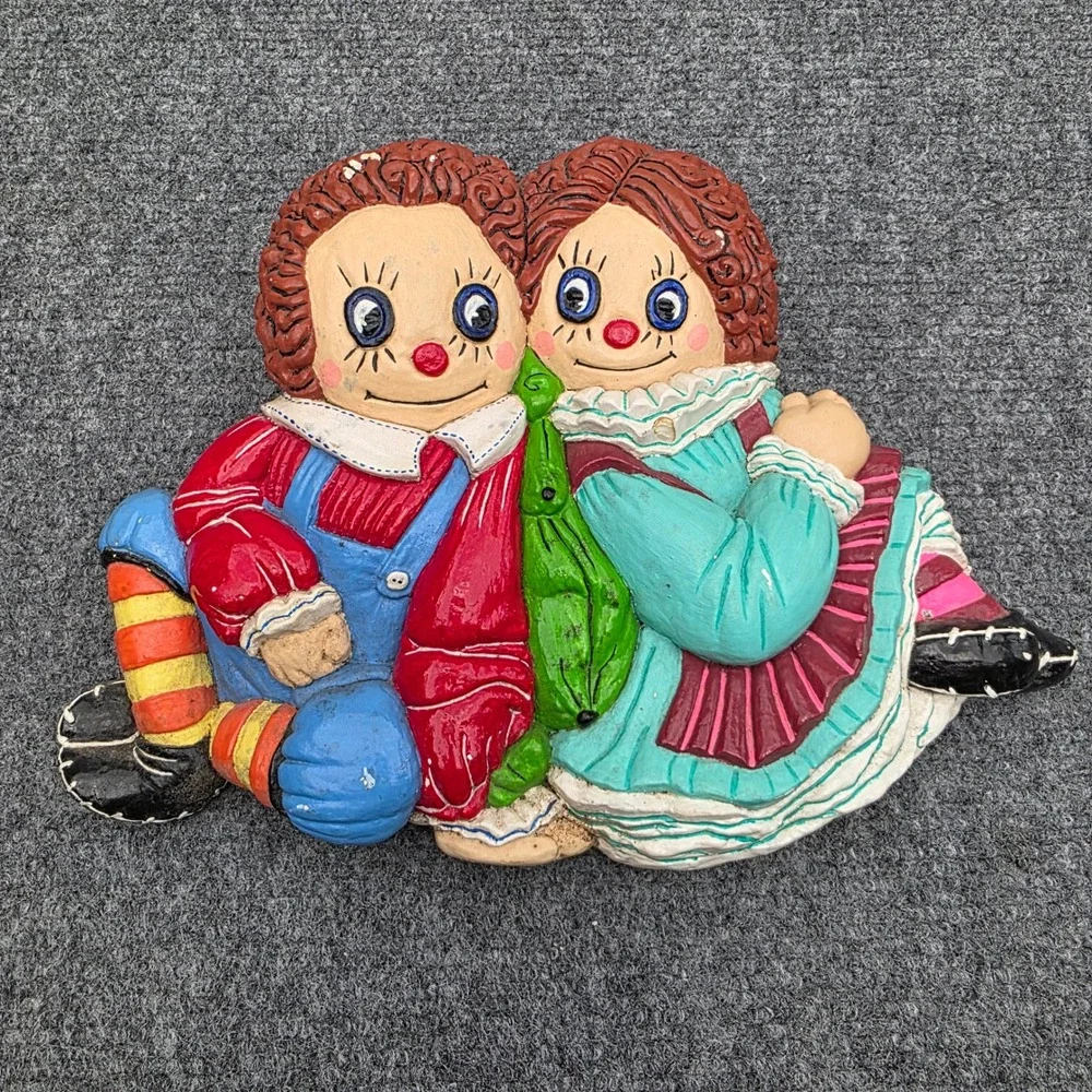 Vintage Raggedy Ann and Andy Chalkware Wall Plaque‎ Hand Painted 10